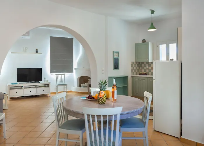 Cycladic Luxurious Maisonette *