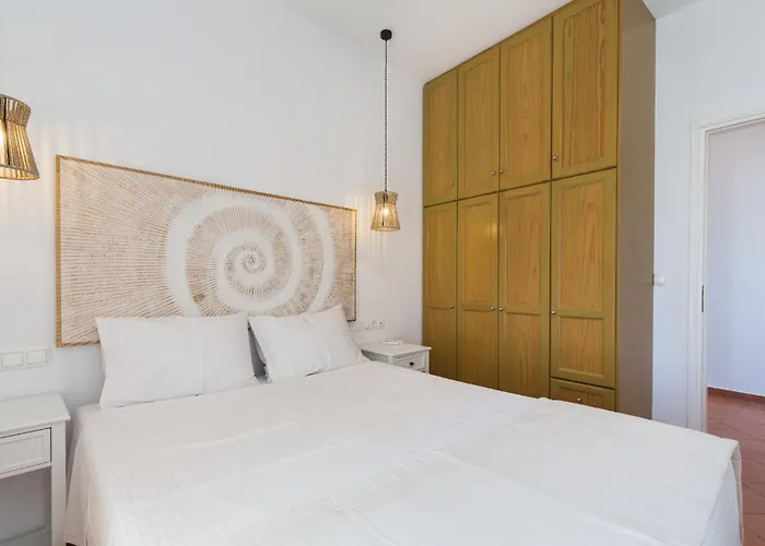 Semesterbostad Cycladic Luxurious Maisonette